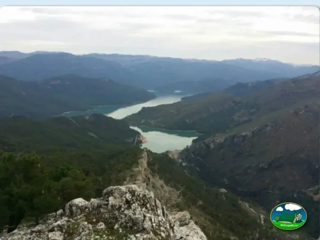 Instalaciones y espacio en Camping Cañada Catena, Jaen