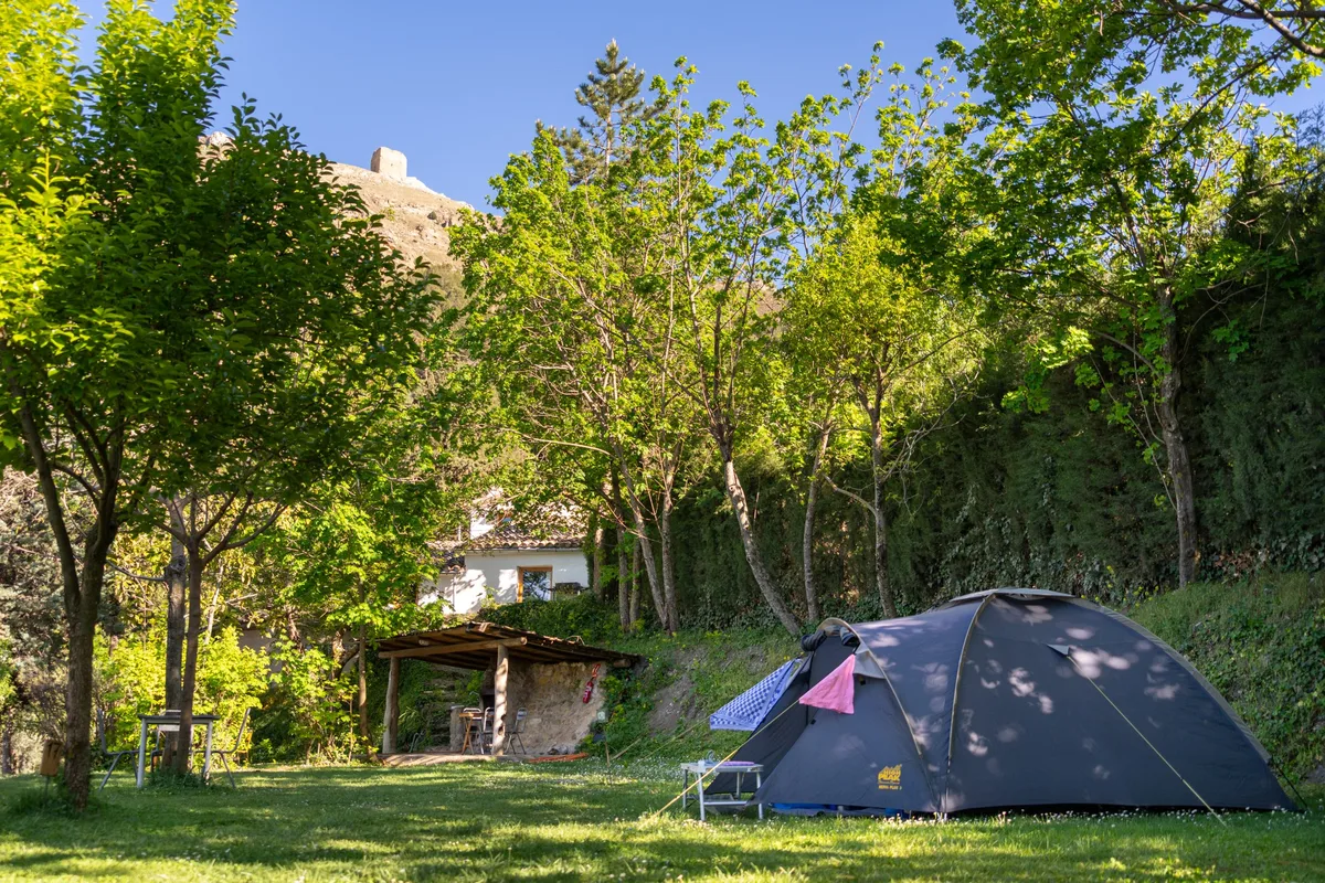 Instalaciones y espacio en Camping Cortijo San Isicio, Cazorla