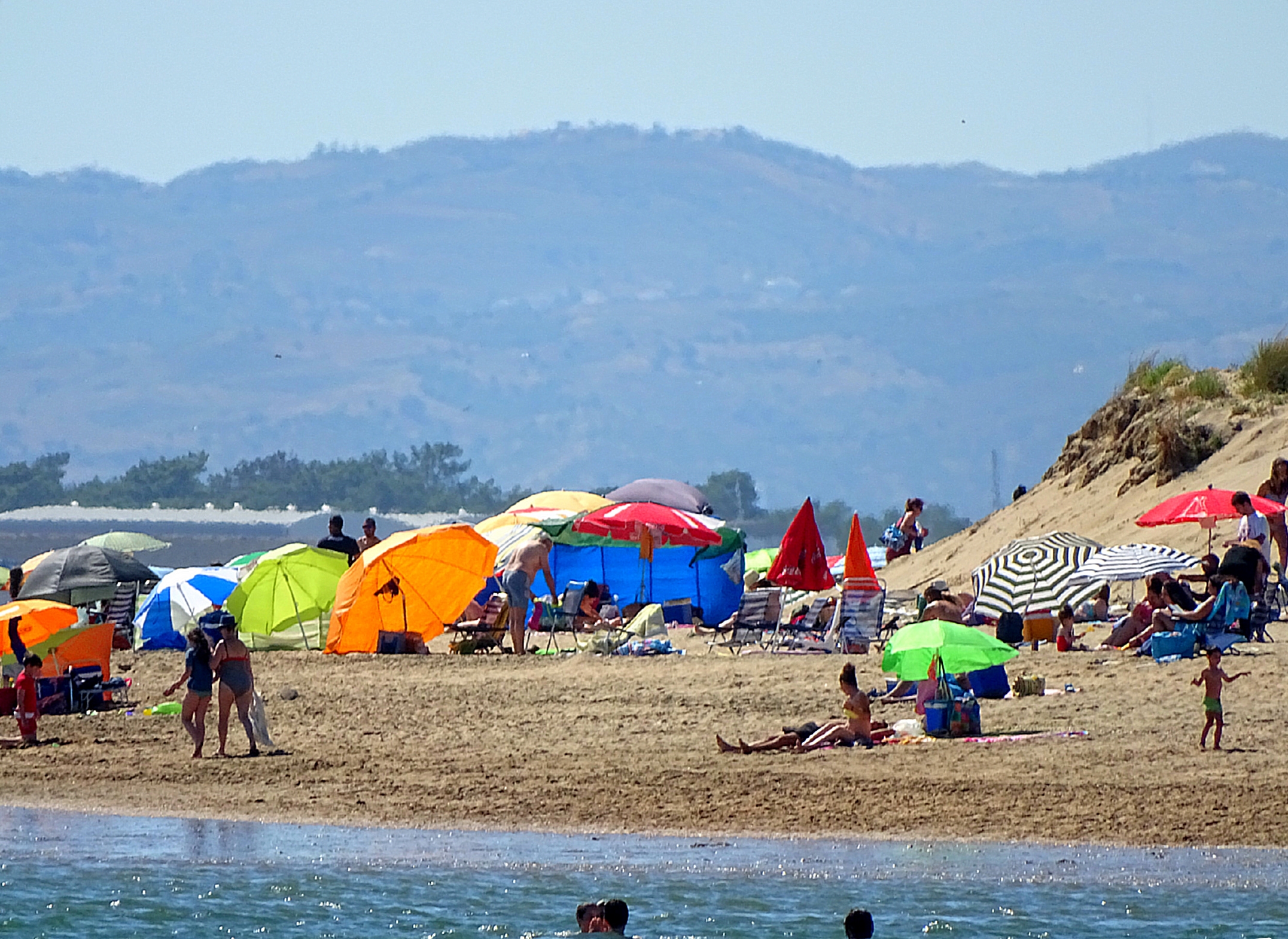 Instalaciones y espacio en Camping Dehesa Nueva, Huelva