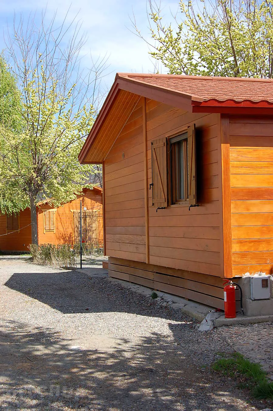 Instalaciones y espacio en Camping el Balcón de Pitres - Alpujarra, Granada