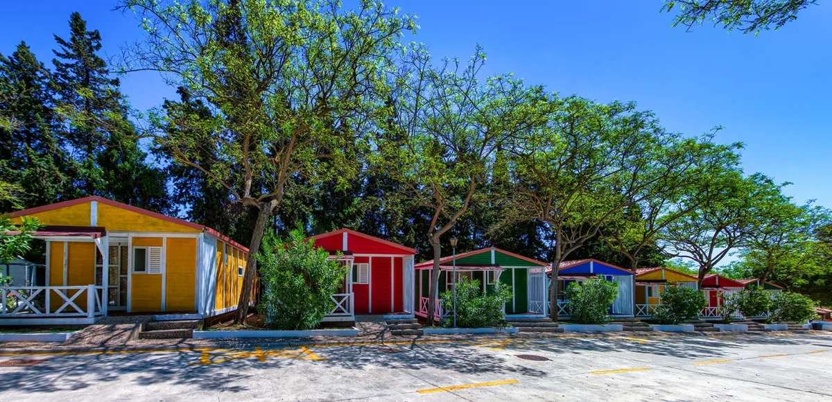 Instalaciones y espacio en Camping Fuente del Gallo, Conil De La Frontera