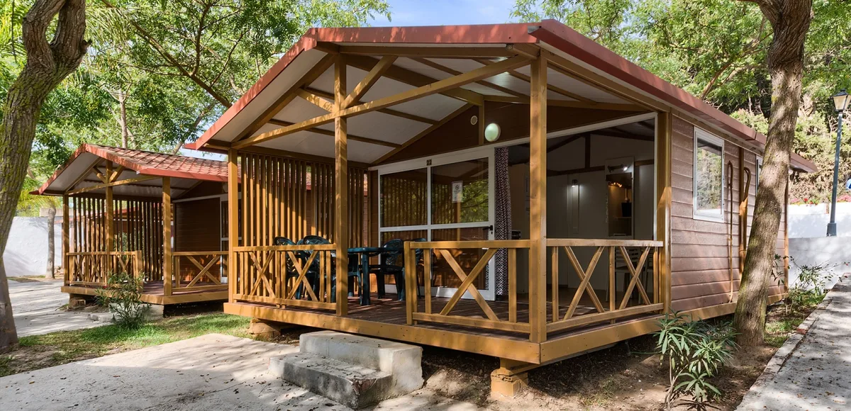 Instalaciones y espacio en Camping Fuente del Gallo, Conil De La Frontera