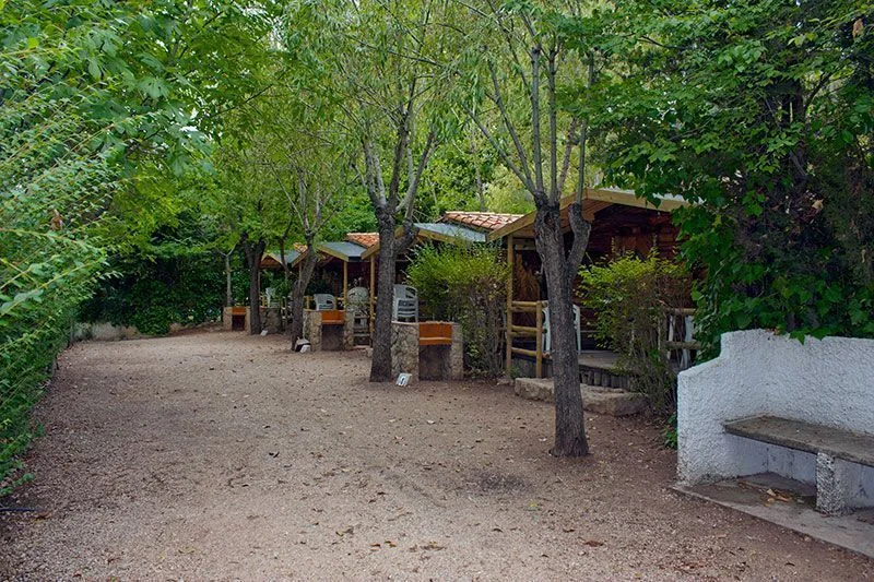 Instalaciones y espacio en Camping Río los Molinos, Siles