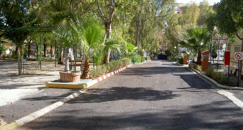Instalaciones y espacio en Camping Torremolinos, Malaga